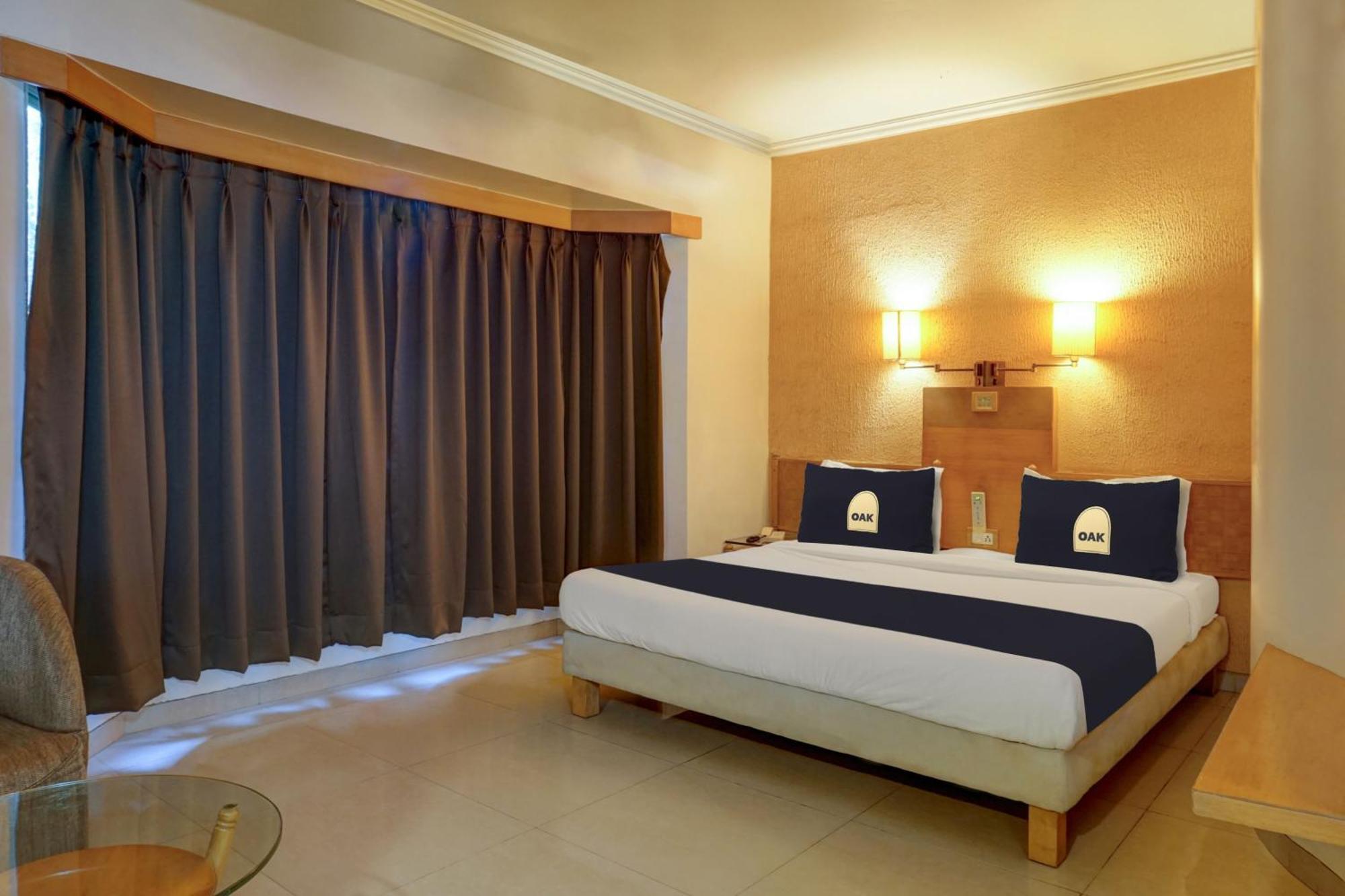 Townhouse Oak Orchard Hotel Pune Exterior foto