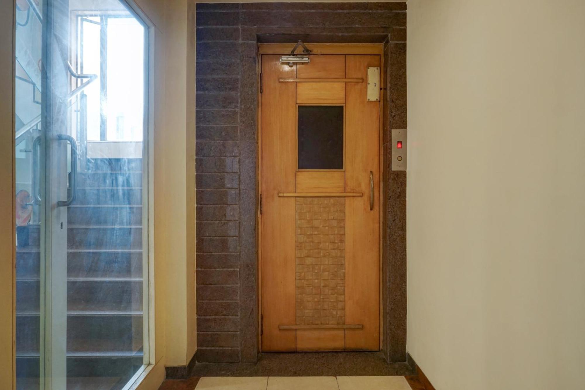 Townhouse Oak Orchard Hotel Pune Exterior foto
